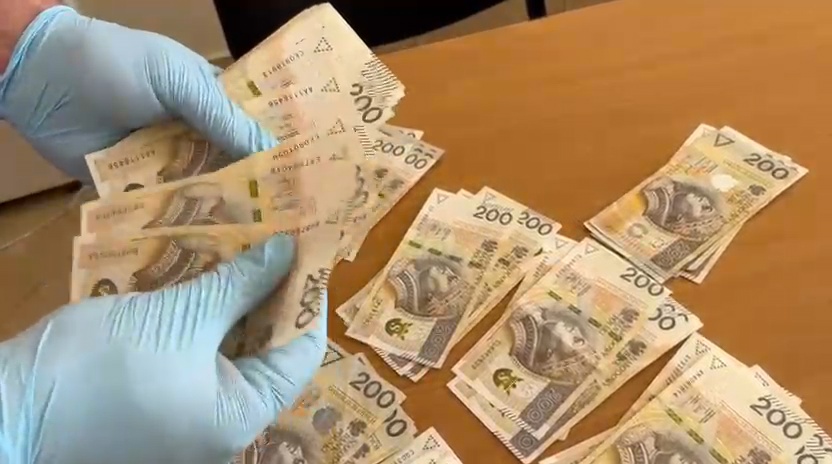 Zabezpieczone pieniądze.