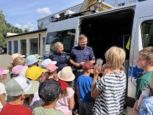 spotkanie dzieci z policją