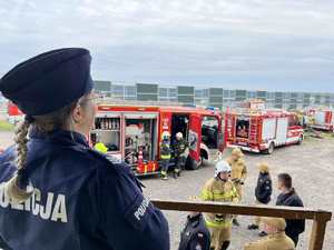 policjanci na ćwiczeniach