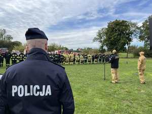 policjanci na ćwiczeniach