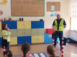 spotkanie uczniów z policjantami