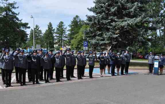 święto policji w KPP Świdnik - uroczysty apel